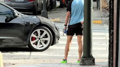 配备高性能红色卡钳的 Model 3 Ludicrous(图片:Kilowatts/TikTok)