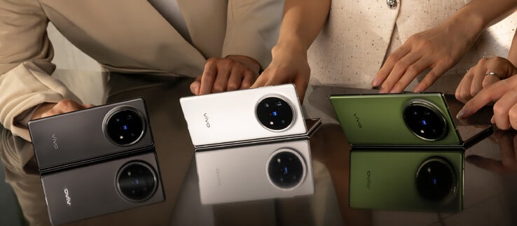 目前还不清楚 vivo 是否计划在印度销售与即将在中国销售的 X Fold5 一样的三色机型。(图片来源：vivo）