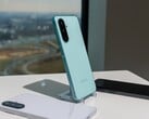 三星Galaxy A26 5G 有黑色、白色和薄荷绿三种颜色。(图片来源：Daniel Schmidt）