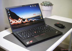 在审查中：联想ThinkPad E14 G4 AMD，由其提供：