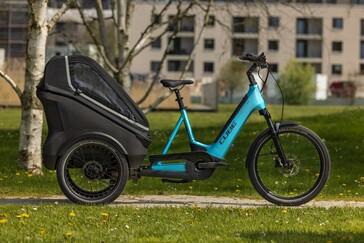 与其他电动货运自行车相比，Cube Trike Family Hybrid和Cargo的轴距较小。(图片来源：Cube)