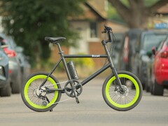 Boost 的迷你自行车（如图）可由电动或脚踏驱动。(图片来源：Boost）