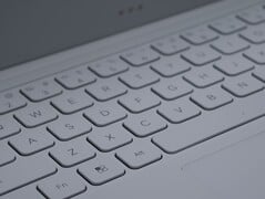 Honor MagicPad 4 测试键盘盖
