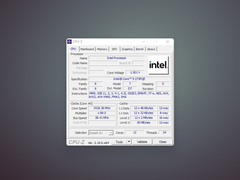 图为在华硕 Z790 主板上运行 CPU-Z 的英特尔 Bartlett Lake Core 9 273PQE CPU