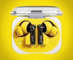Nothing Ear (3a) 共有四种颜色可选,其中包括黄色。