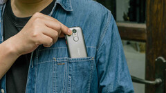 Jelly 2E有一个3英寸的显示屏和一个2000毫安的电池。(图片来源:Unihertz)