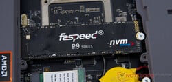 配备 1 TB 存储空间的 Faspeed P9