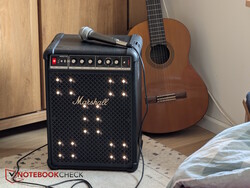 舞台灯光和卡拉 OK