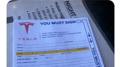 现在,服务中心可以选择 Cybertruck(图片:Greggertruck/X)