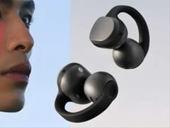 据称是三星推出的 Galaxy Buds On 夹式耳塞。