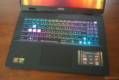 微星 Crosshair A17 HX