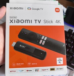 小米电视棒 4K（第二代）实物。(图片来源：阿里巴巴）