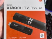小米电视棒 4K（第二代）实物。(图片来源：阿里巴巴）