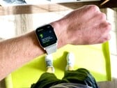 下一代Apple 手表可能会首次配备内置传感器的表带。
