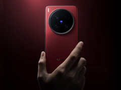 vivo X200 Ultra。(图片来源：vivo）