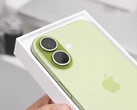 只有Apple 的入门级产品有望避免涨价，图为 iPhone 17 假机。(图片来源：Majin Bu）