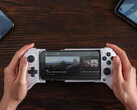 新款终极移动游戏控制器将于本周末开始在美国发货。(图片来源：8BitDo）