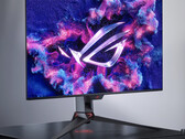 华硕将在 2024 年 CES 期间展示 ROG Swift OLED PG32UCDP。(图片来源：华硕）