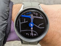 Galaxy Watch5 Pro可通过谷歌地图进行可靠的导航。