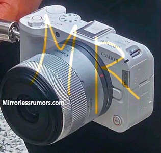 佳能 EOS RV 曾出现在一张泄露的图片中。(图片来源：MirrorlessRumors）