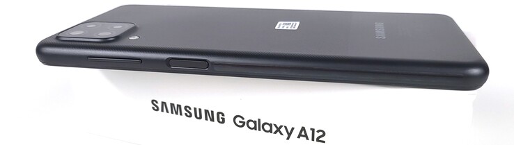 三星Galaxy A12 Exynos智能手机评论