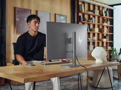 OmniStudio X 将有两种尺寸,就像去年的机型一样。(图片来源:惠普)