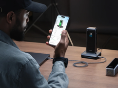 Anker 的 Prime 充电底座(如图)专为该品牌的一些 Prime 电源箱而设计。(图片来源:Anker)