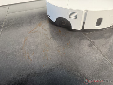 用干番茄酱测试擦拭辊。