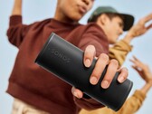 一些用户抱怨 Sonos Roam 上的 USB-C 端口熔化了。(图片来源：Sonos）