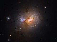 显示矮星爆星系 Henize 2-10 的图像。