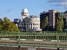 Vivo X200 Ultra 10 倍变焦(不含远摄转换器)