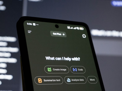 根据这项研究,波兰语在长语境量表中的平均准确率为 88%,在所有语言中遥遥领先。英语在该级别中排名第 6。图为 ChatGPT 手机图片库。(图片来源:Zulfugar Karimov on Unsplash)