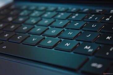联想 ThinkPad X9-14：全新键帽设计