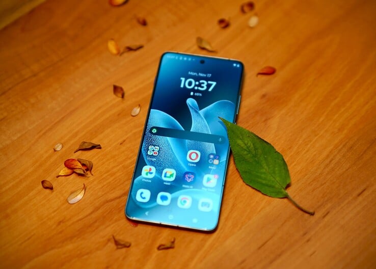 摩托罗拉 Edge 70