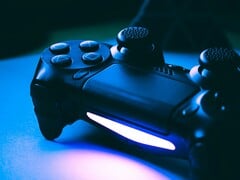 图中所示的索尼 PlayStation 4 的 DualShock 4 手柄与 RPCS3 完全兼容。