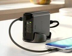 这款 Satechi 140 瓦 GAN 快速充电器一次最多可输出 140 瓦的功率。 