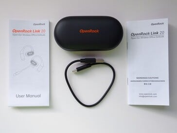 内容 - OpenRock Link 20 耳机（装在充电盒中）、USB-C 充电线缆和文档。(图片来源：Notebookcheck）