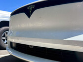 2026 年 Model X 刷新前保险杠摄像头（图片来源：The Kilowatts/X）