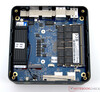 顶部已拆卸的 GMKtec NucBox M6 Ultra