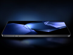 OnePlus 15 可能采用 165 Hz 显示屏。图：OnePlus 13 的屏幕（图片来源：OnePlus - 已编辑） 