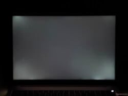 背光漏光
