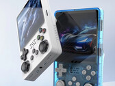 R36S Plus 在许多方面借鉴了 Powkiddy V20 的设计。(图片来源：游戏机）