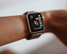 Apple Watch 现在可用于美国的房颤临床研究。(图片来源：Sabina）