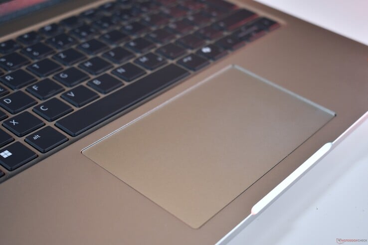 戴尔 Pro 14 Plus AMD：触摸板