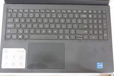 塑料按键和点击板随着时间的推移，会比其他大多数笔记本电脑更快地吸引难看的油脂。