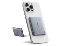 Baseus 的 PicoGo 超微型磁性电源（如图）将在欧洲发布。(图片来源：Baseus）