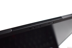 ThinkPad X1 Carbon G10: f/2.0 1080p-网络摄像头