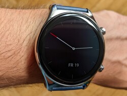 Honor Watch GS 3有一个永远在线的显示屏