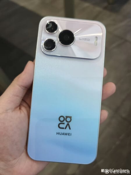 图为华为 Nova 16 SE