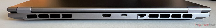 后置：HDMI 2.0、USB-C 4.0（40 Gbps、DisplayPort-ALT 模式 1.4a、电力传输）、千兆以太网